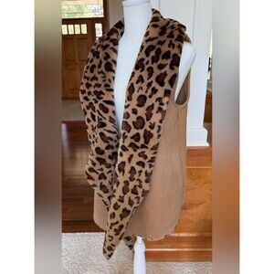 Kate & Sam Large Leopard Print Faux Fur Trim Sleeveless Vest